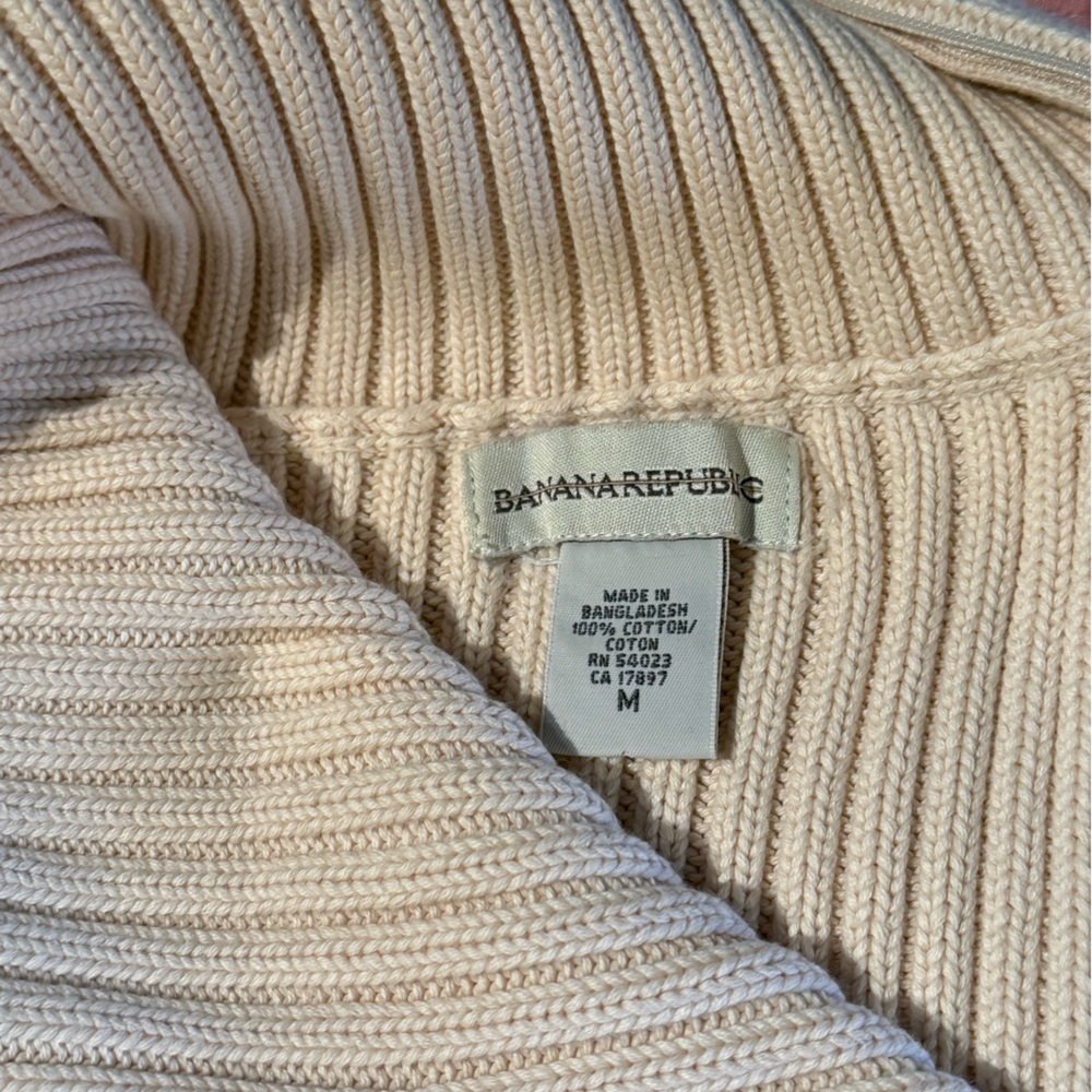 Banana Republic Cream Ribbed Turtleneck Sweater - Picture 7 of 12